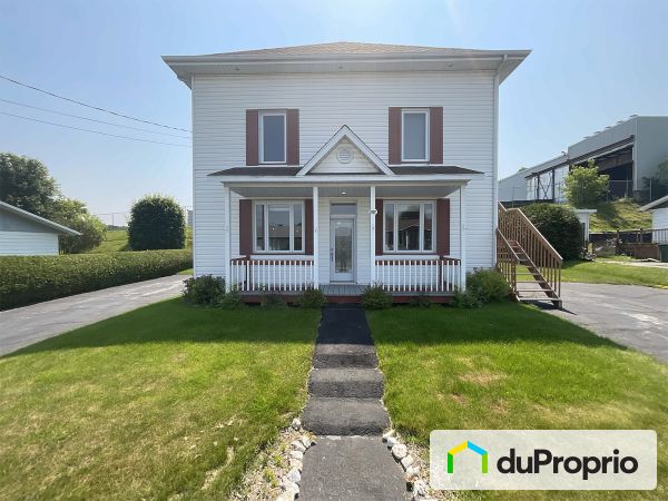 207, 142e rue, Beauceville à vendre