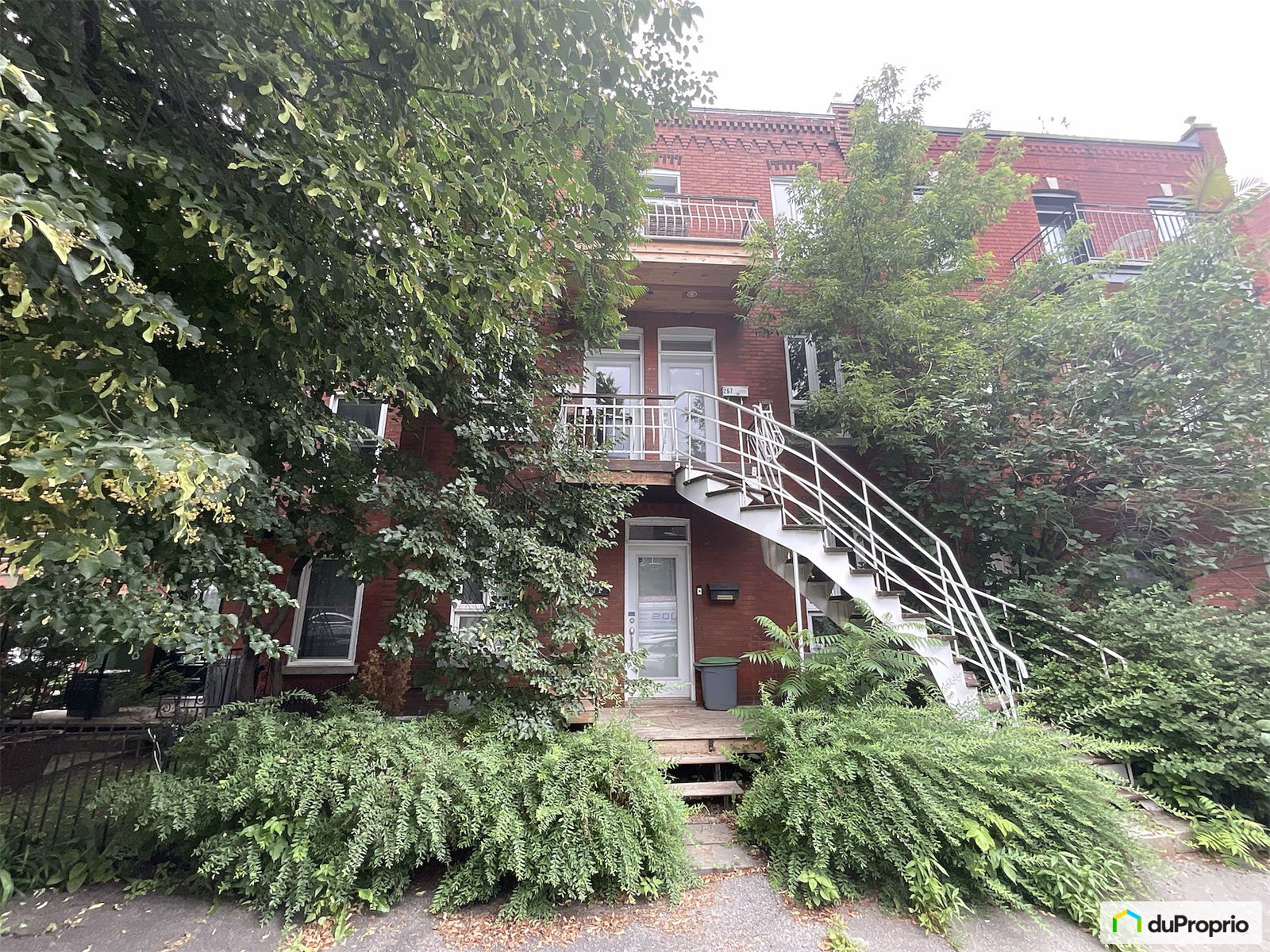267 1Re Avenue — photo 1