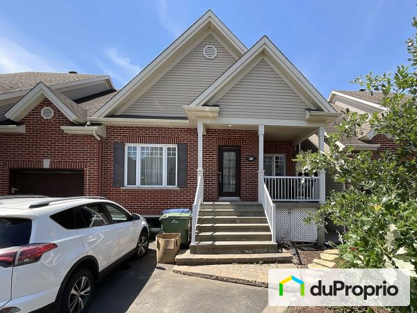 520 rue de la Betteraverie, Mont-St-Hilaire for sale