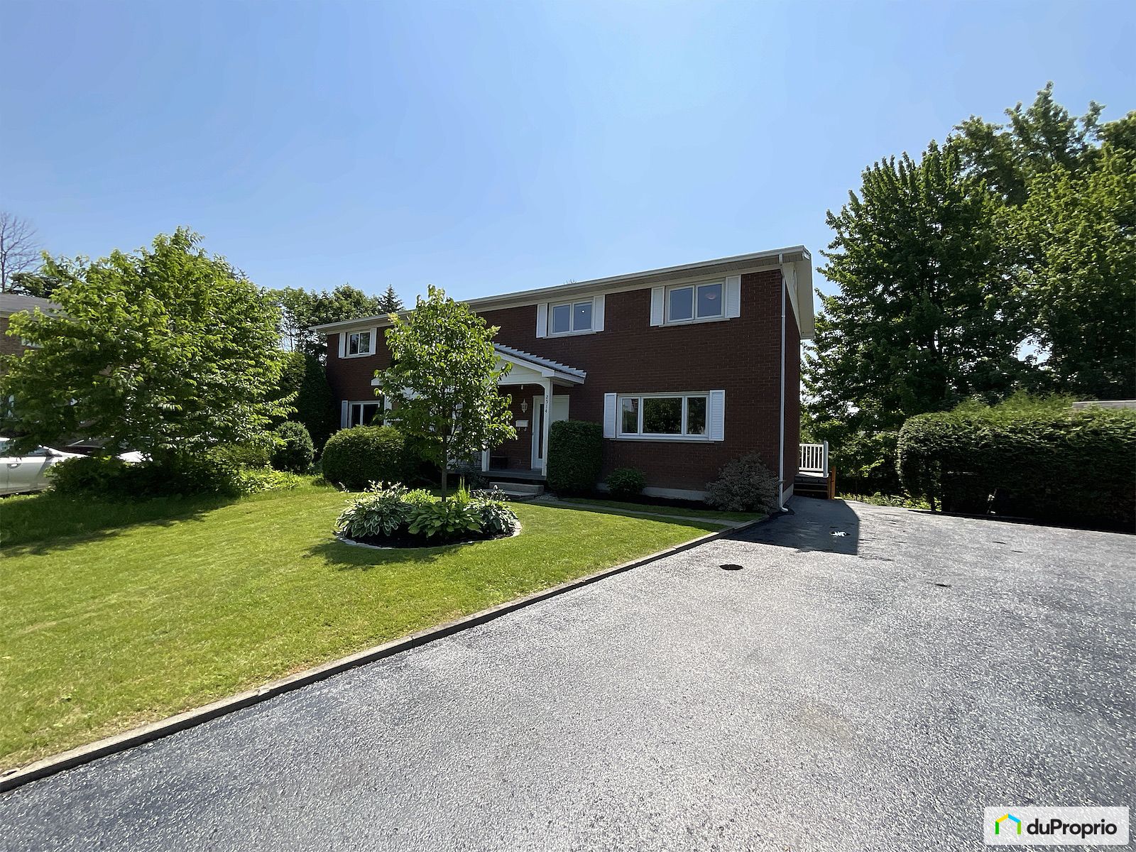 2514 Rue De La Laurentie — photo 3