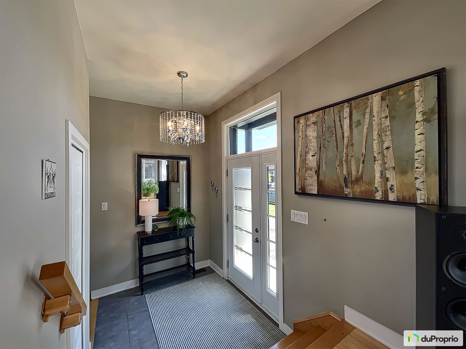560 Rue De La Manicouagan — photo 2