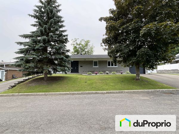 1420 rue Sainte-Cécile, L'Ancienne-Lorette for sale