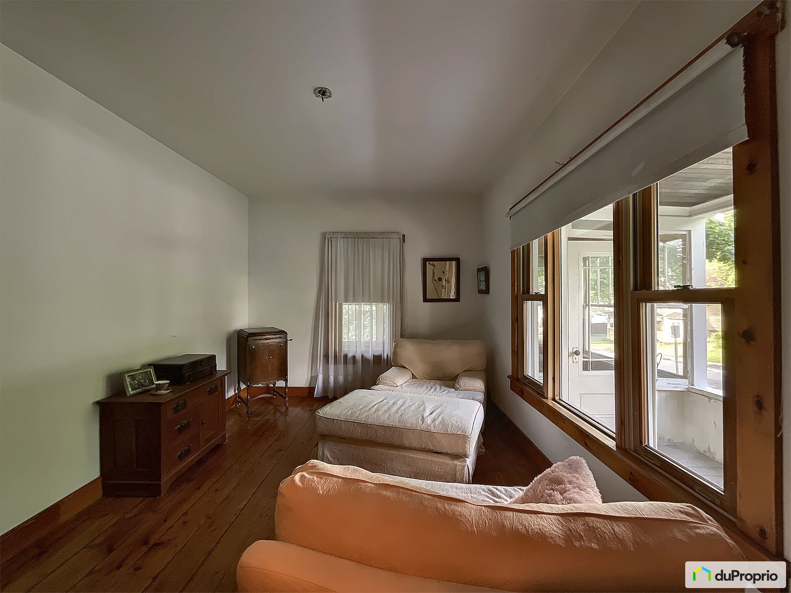 272 Rue Du College — photo 2