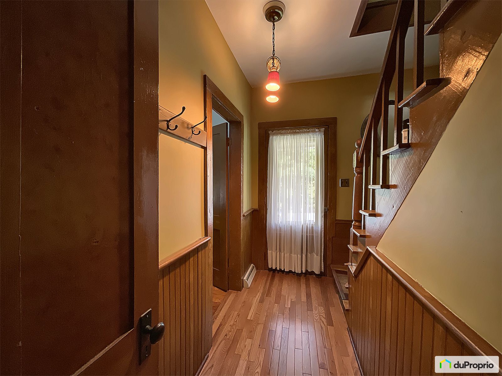 272 Rue Du College — photo 3
