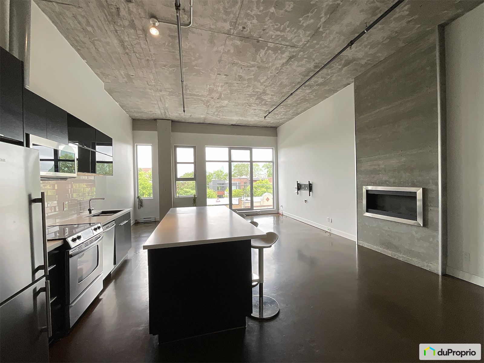 303 7026 Rue Saint Andre — photo 1