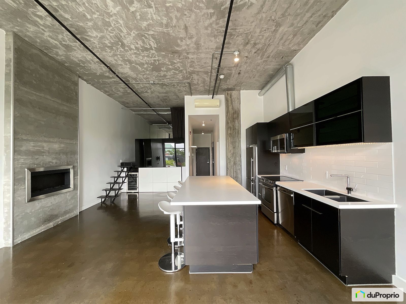 303 7026 Rue Saint Andre — photo 2