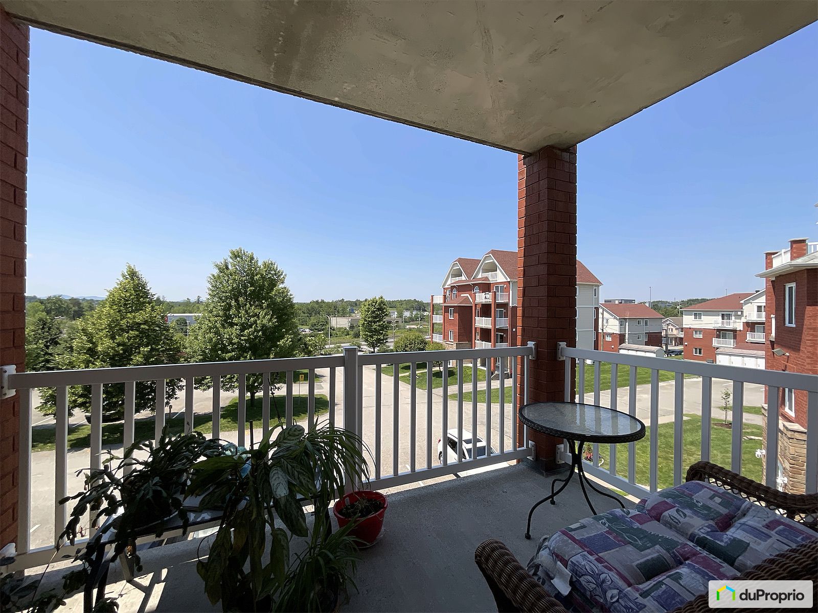 303 3490 Rue Therese Casgrain — photo 2