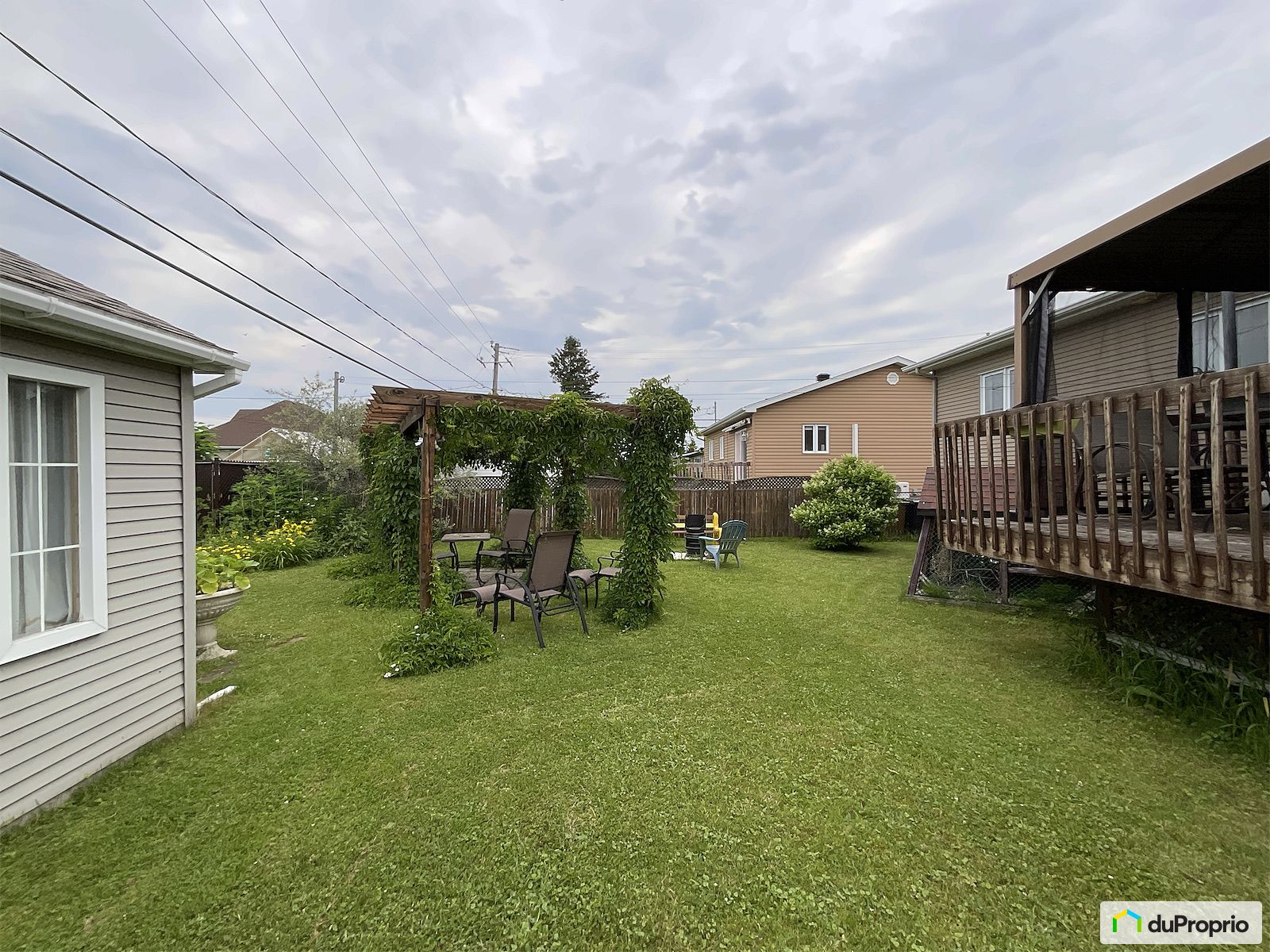 2575 26E Avenue — photo 3