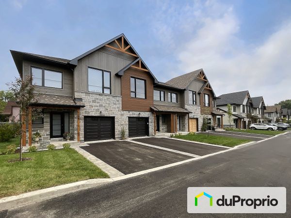 1375, allée du Pèlerin, St-Sauveur à vendre