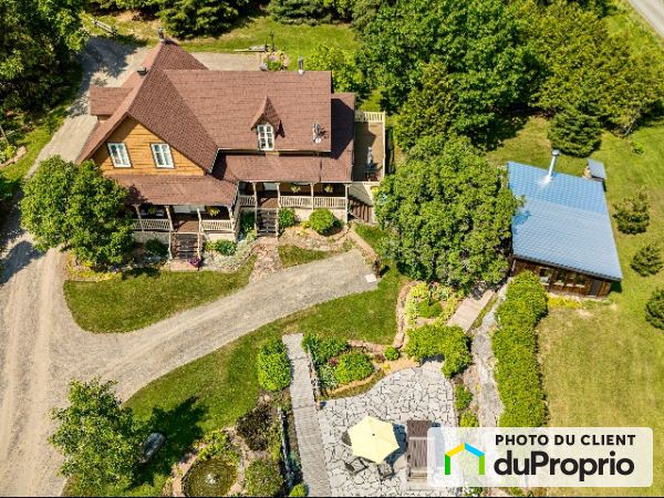 251 253 Boulevard Perron Est — photo 2