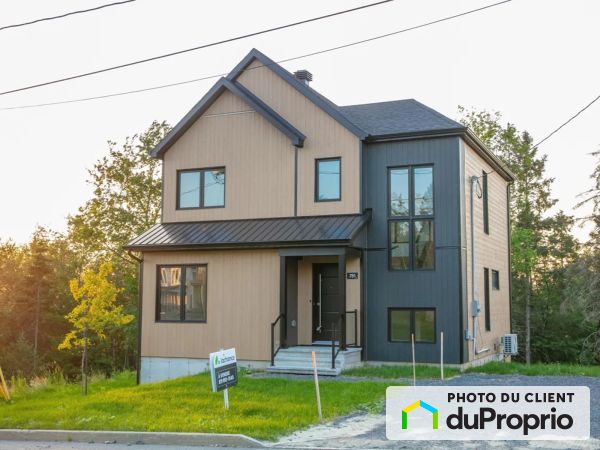 751, rue McAuley, Coaticook à vendre