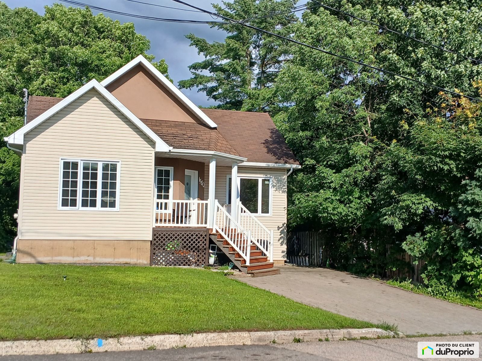 1580 Rue Du Capitolin — photo 1