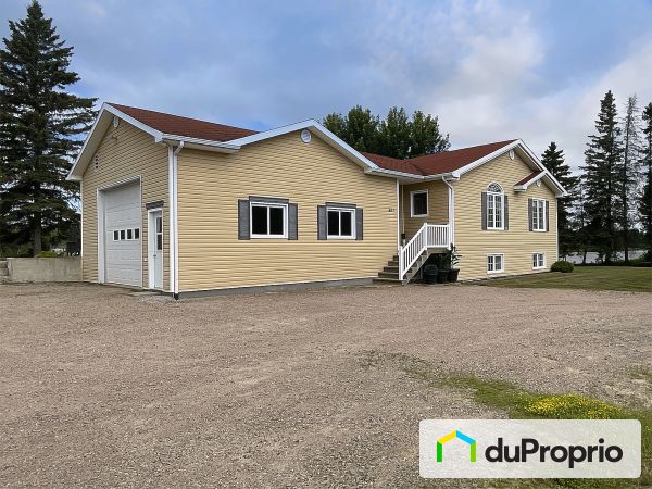 407, rang Saint-Jean, Dolbeau-Mistassini à vendre