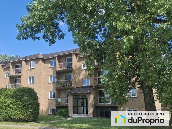4-75, boulevard Jean-Paul-Vincent, Longueuil (Vieux-Longueuil) à vendre