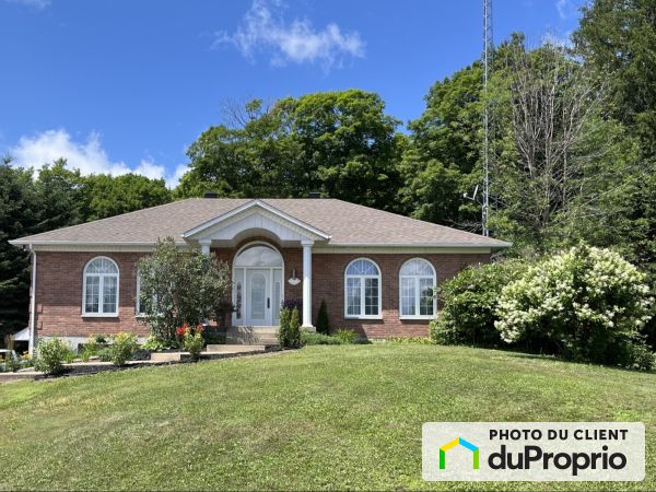 2001 rue Joseph-Dubeau, St-Damien for sale