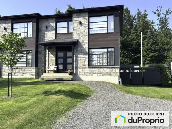 120 rue Francois-De Laval, St-Étienne-De-Lauzon for sale