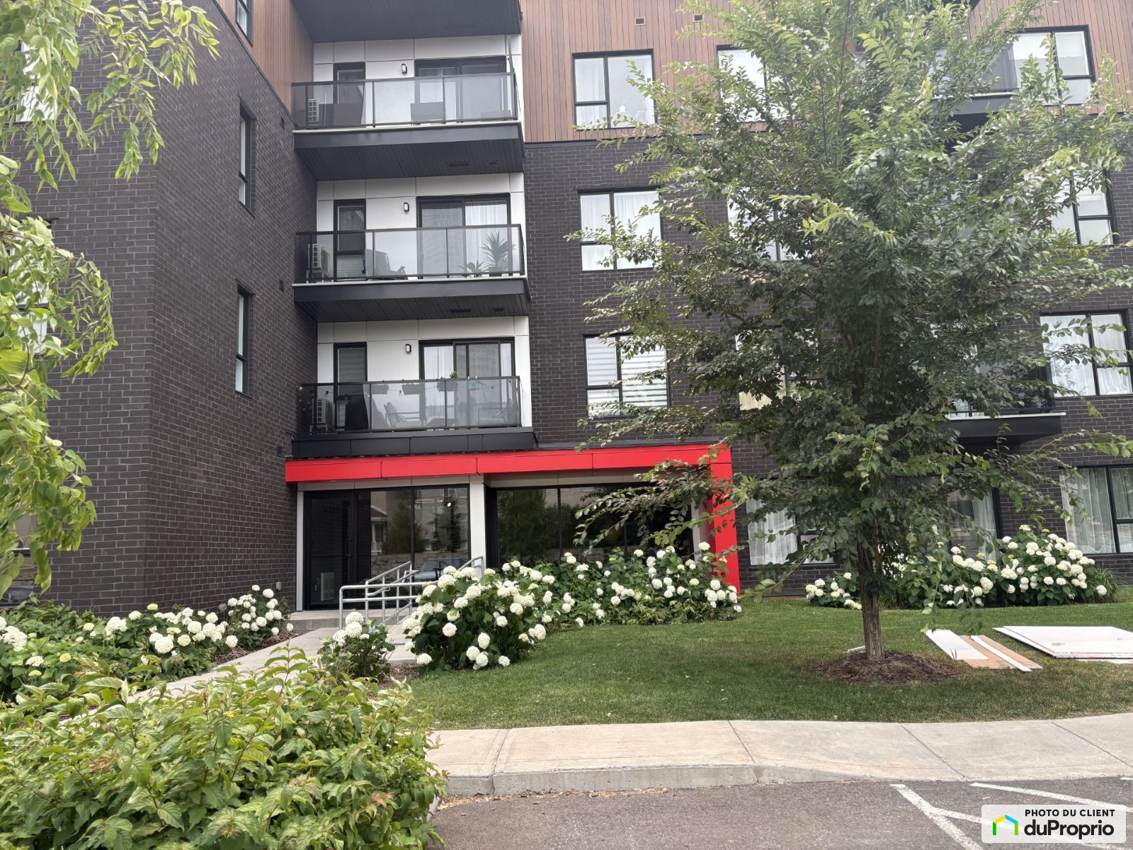 305 3035 Rue Des Gouverneurs — photo 1