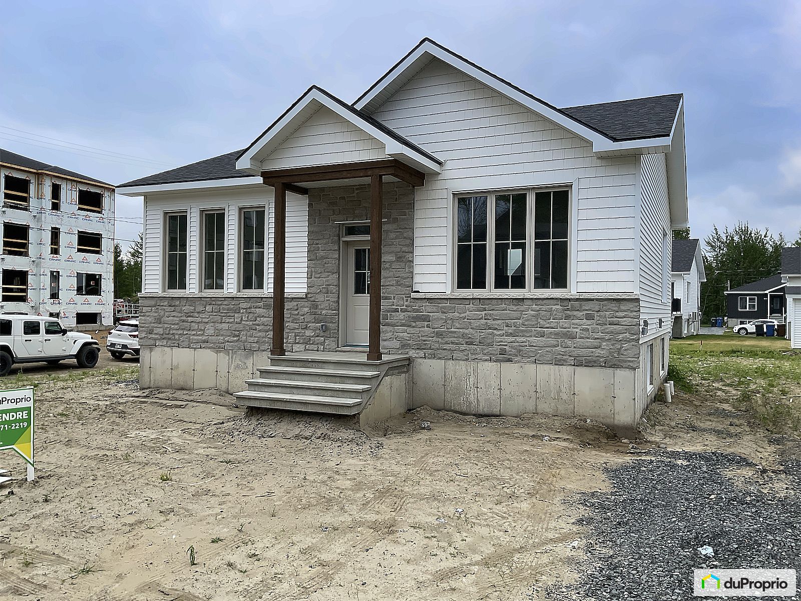 137 Rue Raymond — photo 1