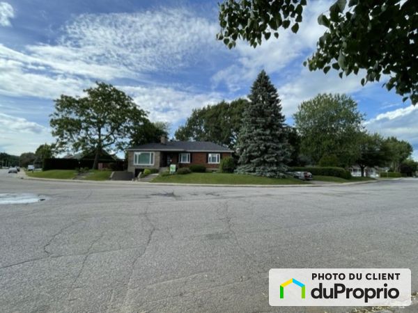 425, rue Montplaisir, Trois-Rivières (Cap-De-La-Madeleine) à vendre