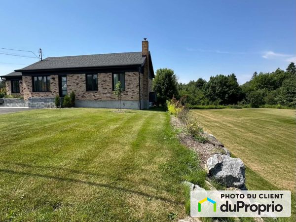 1557, rue Pierre-Beaumont, St-Jean-Chrysostome à vendre