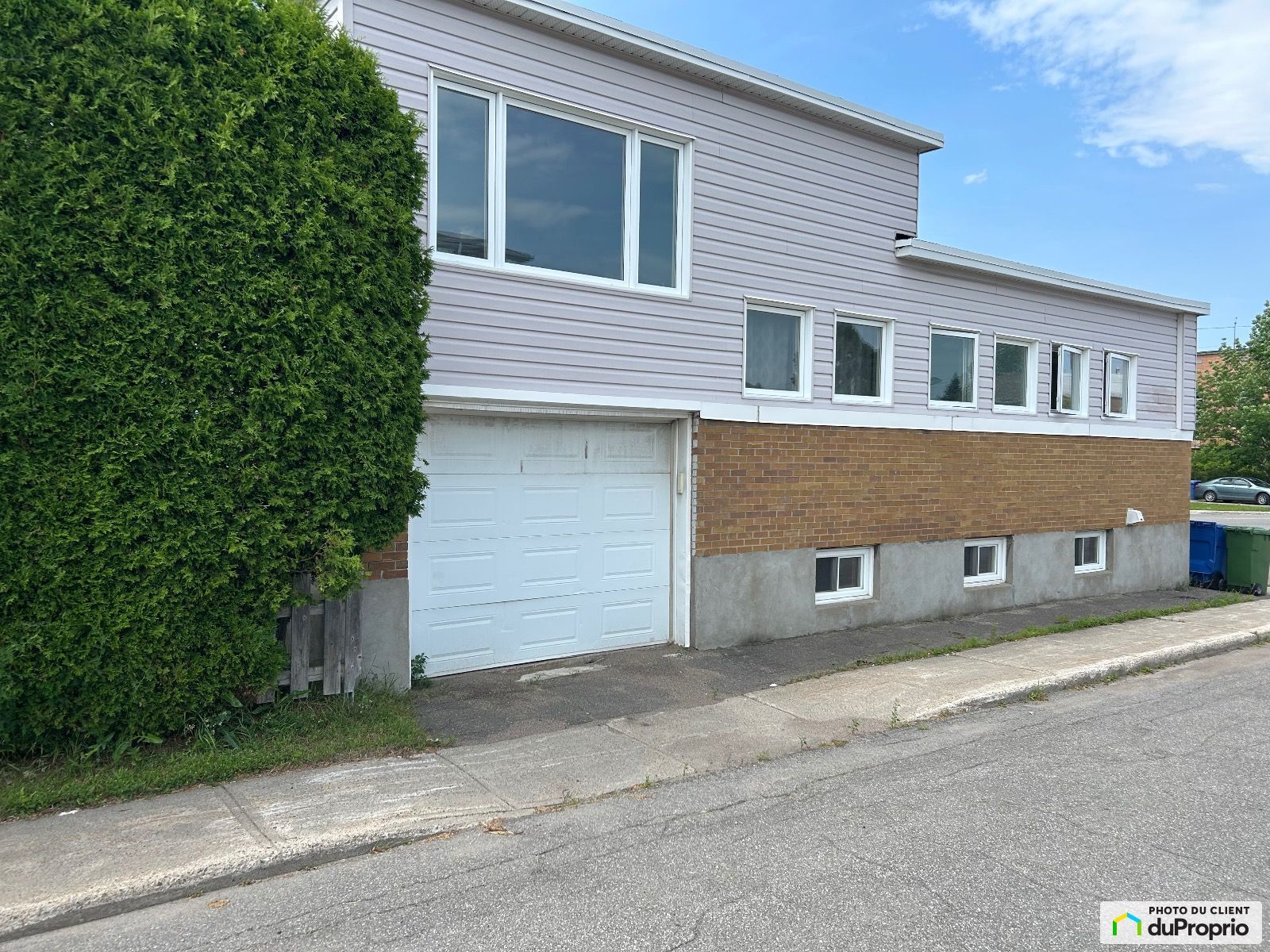 3775 3775A Rue De Montcalm — photo 1