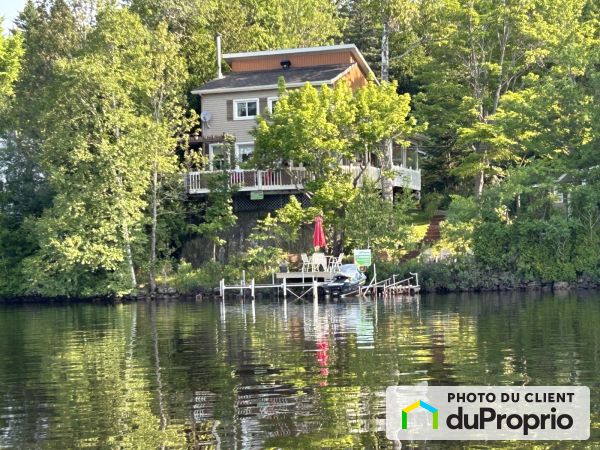 254 rue des Rosiers, Adstock for sale