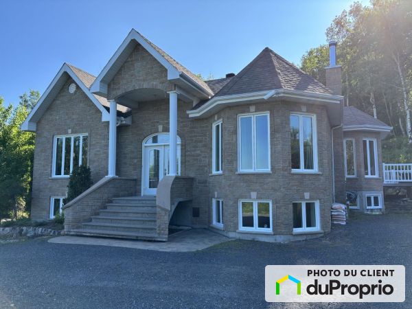 980, chemin de la Grande-Décharge, Alma à vendre