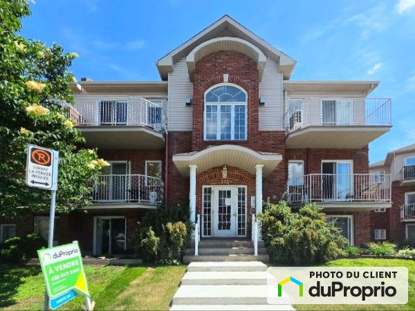 5-572 rue de Périgueux, Chomedey for sale