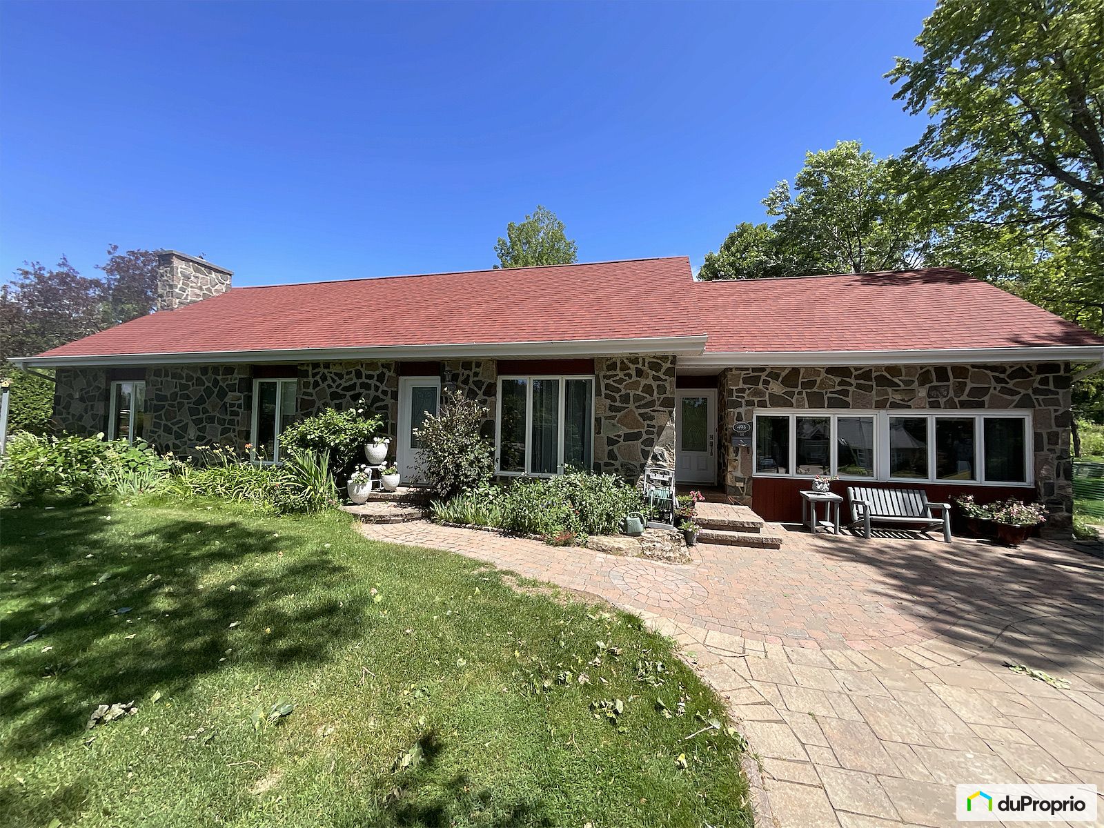 493 Avenue Desjardins — photo 3
