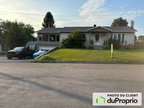 Summer Front - 115 rue Ratté, Val-des-Sources for sale