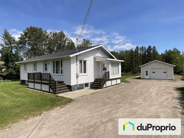 1300, rue Principale, St-Prime à vendre