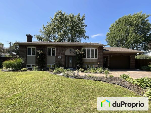 64 rue Mondelet, Beloeil for sale