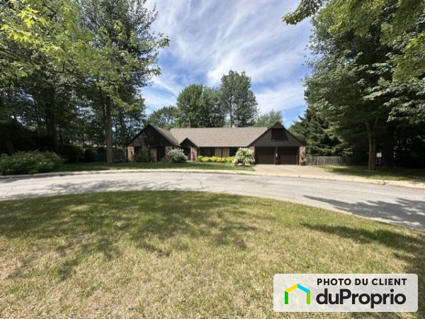 804 rue des Juges-Denis, Joliette for sale