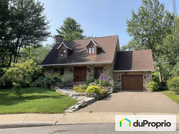 812 rue des Juges-Denis, Joliette for sale