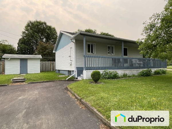 2359, rue Larouche, Jonquière (Arvida) à vendre