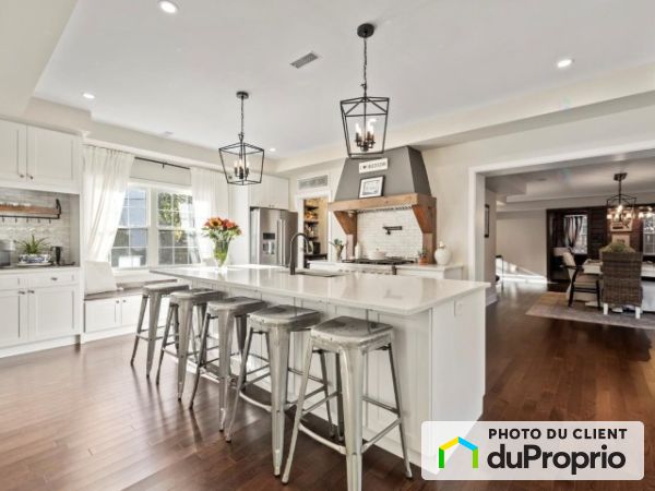 520 rue Main, Hudson for sale