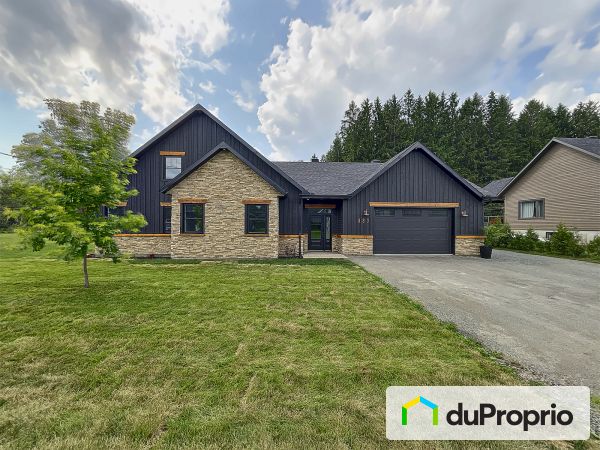 335 rue Crête, Herouxville for sale