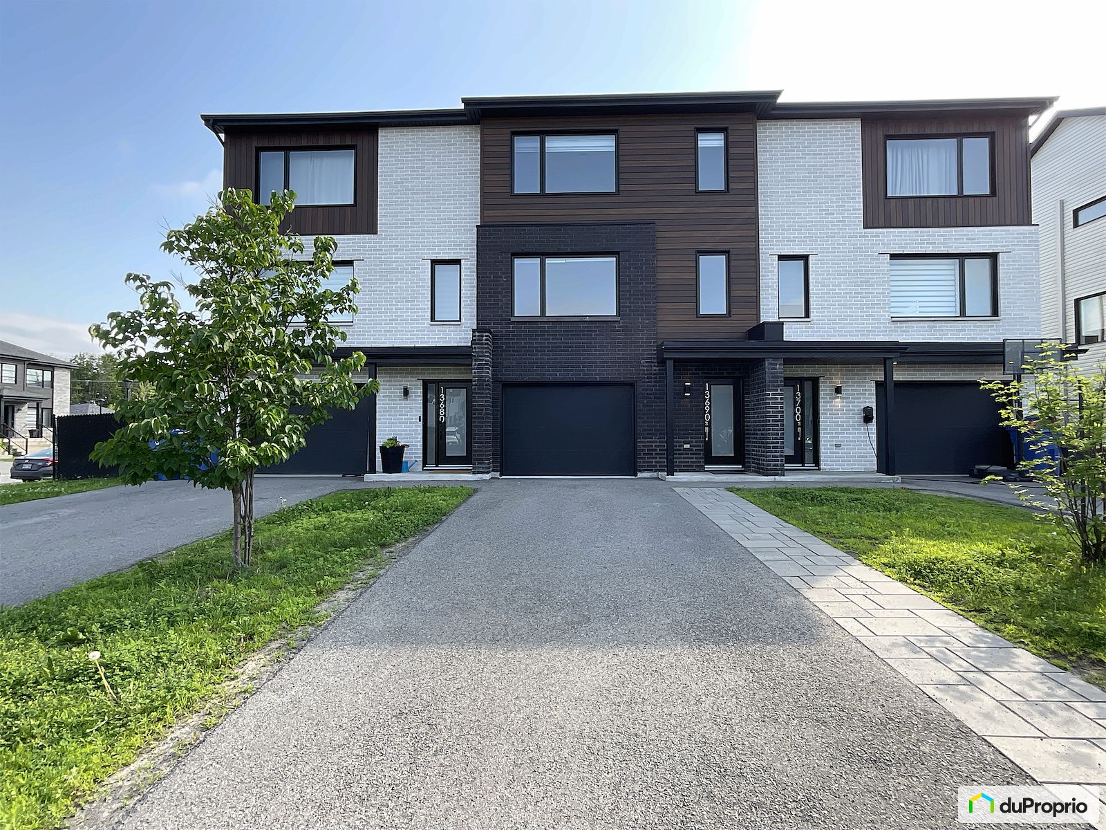 13690 Rue Simetin — photo 1