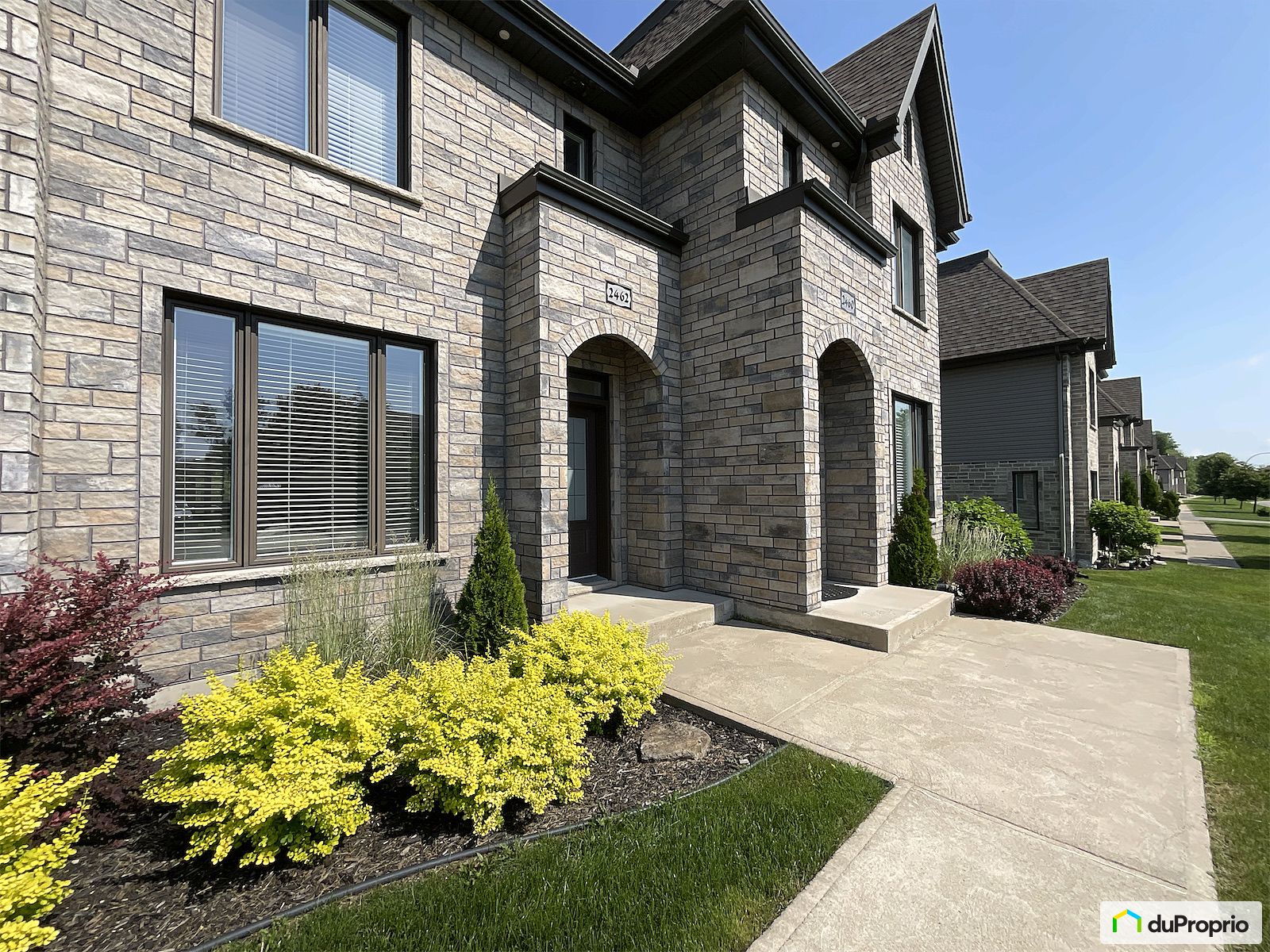 2462 Boulevard Hamelin — photo 2