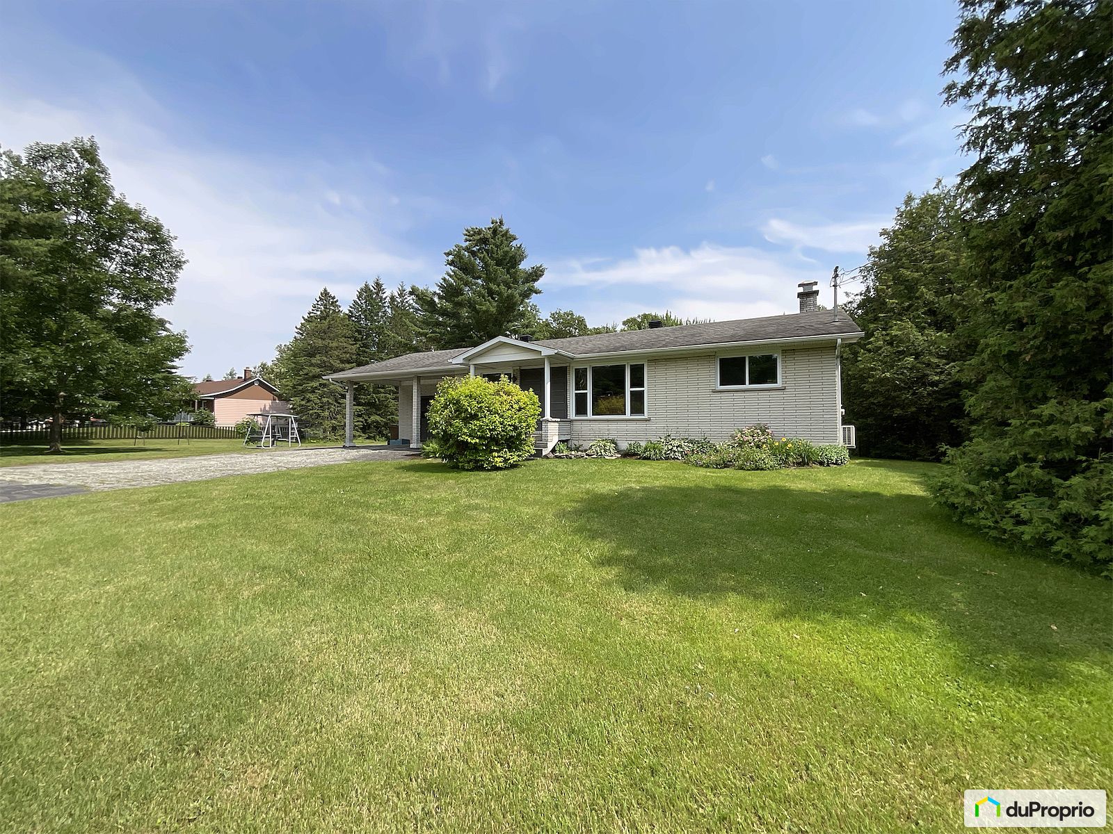 8707 Chemin De Saint Elie — photo 2
