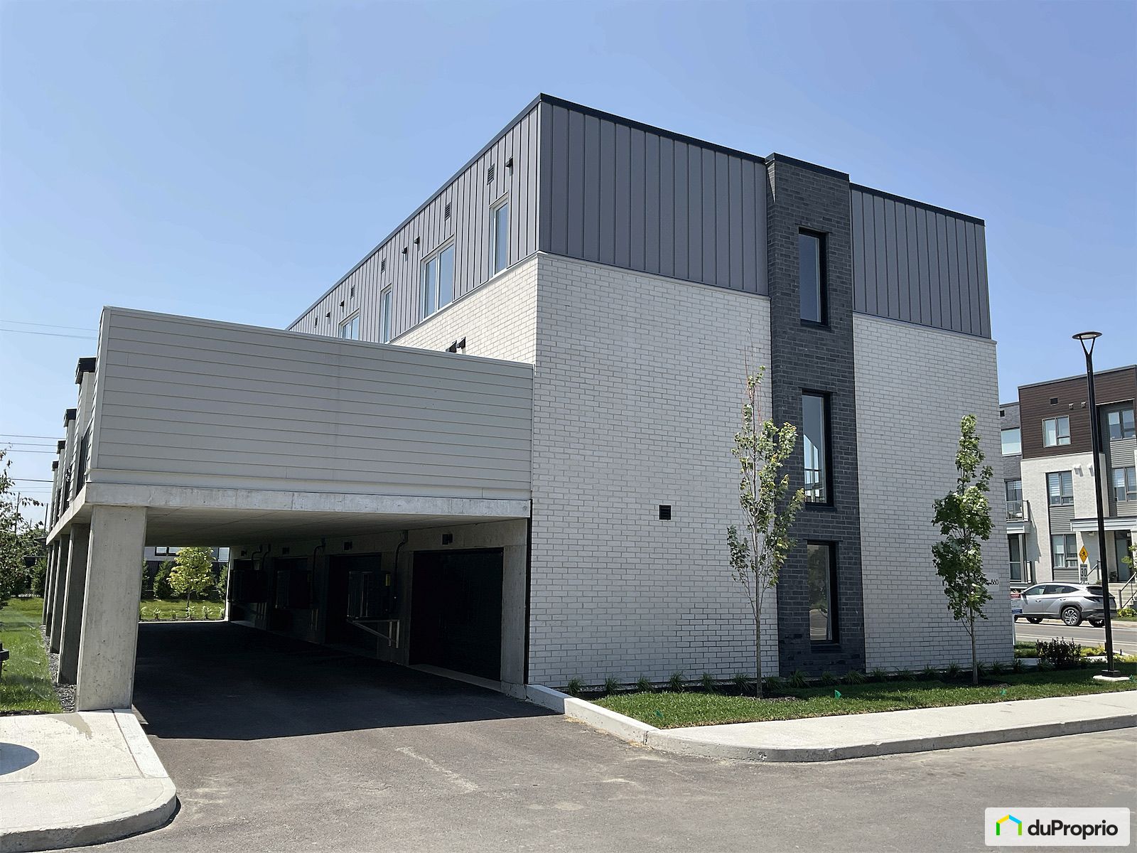 878 Rue Peladeau — photo 3