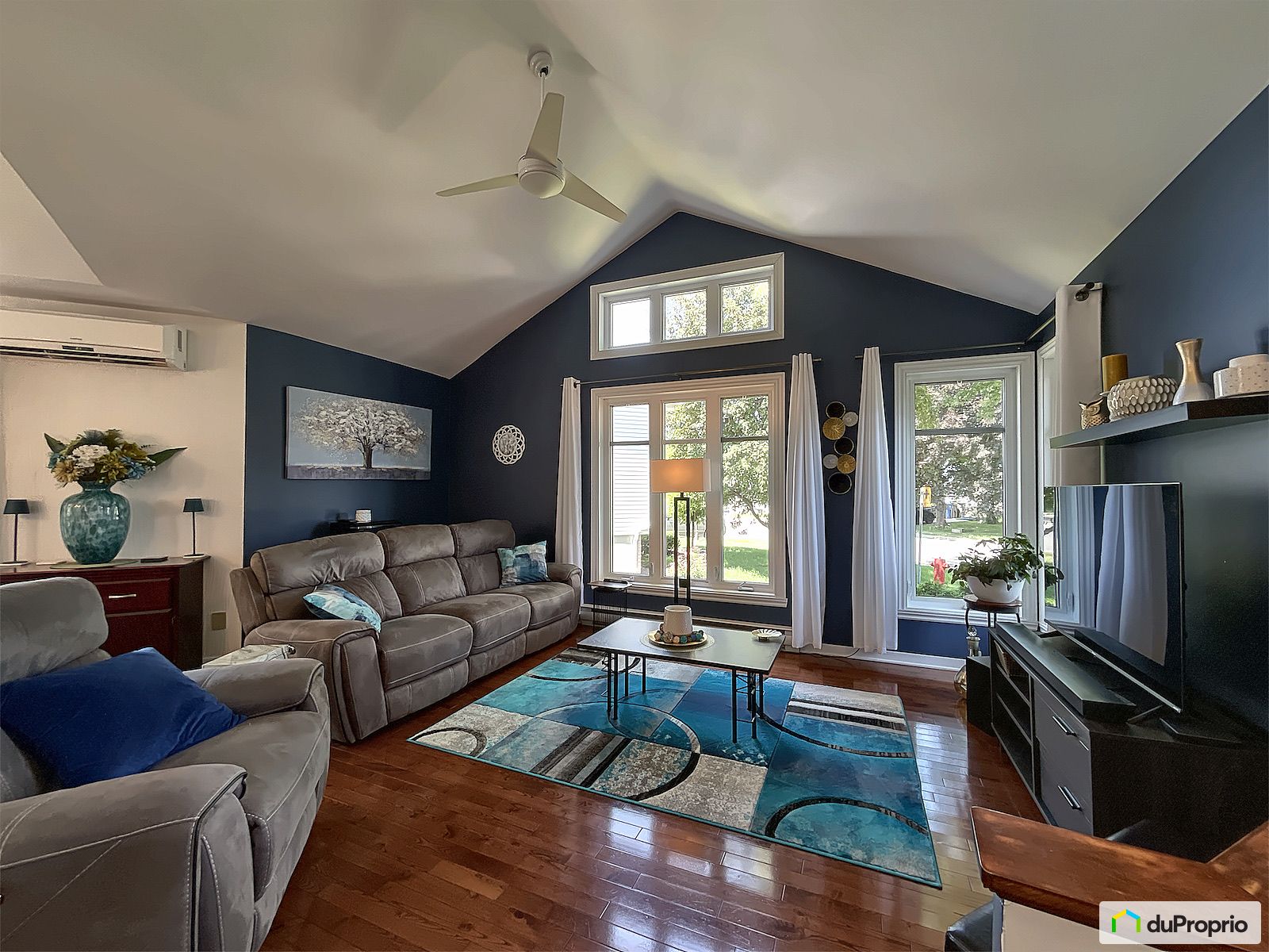 374 Rue Fernand Seguin — photo 2