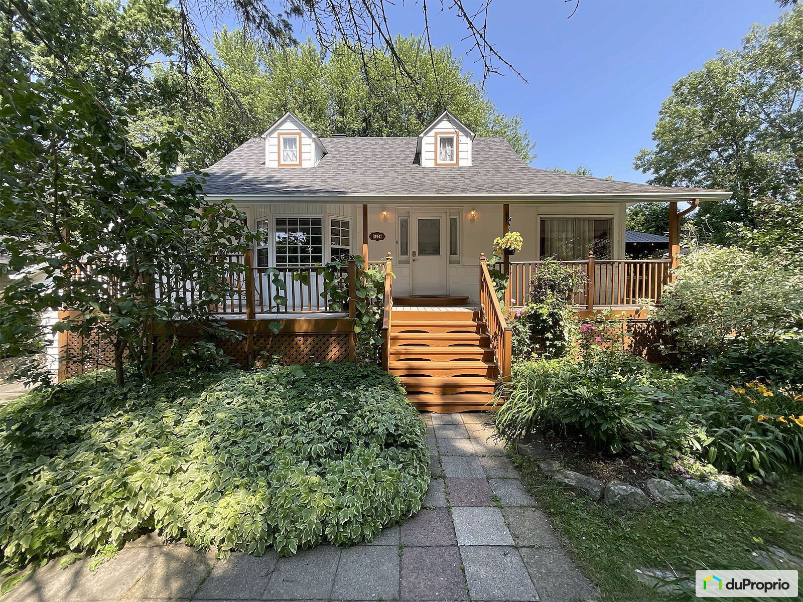 15 3E Avenue — photo 1