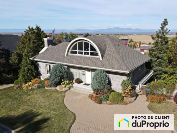 860 avenue du Plateau, La Pocatiere for sale
