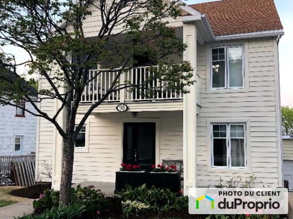 98 avenue Champlain, Baie-Comeau for sale