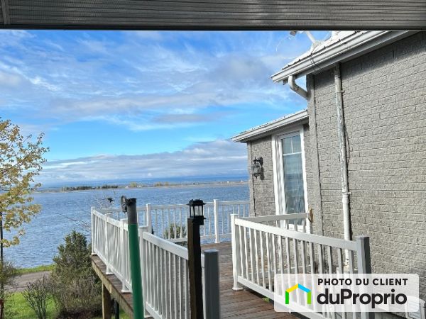 735 Boulevard Perron — photo 2