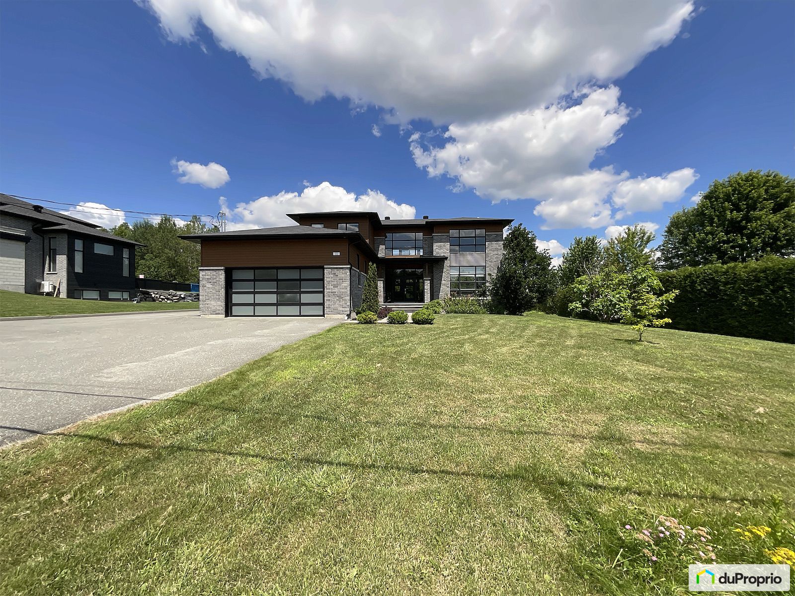 122 Rue Villeneuve — photo 3