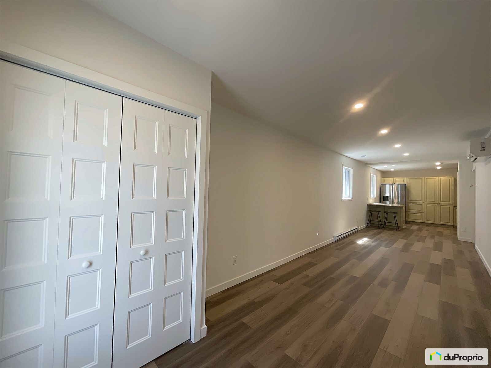 495 3E Avenue — photo 2