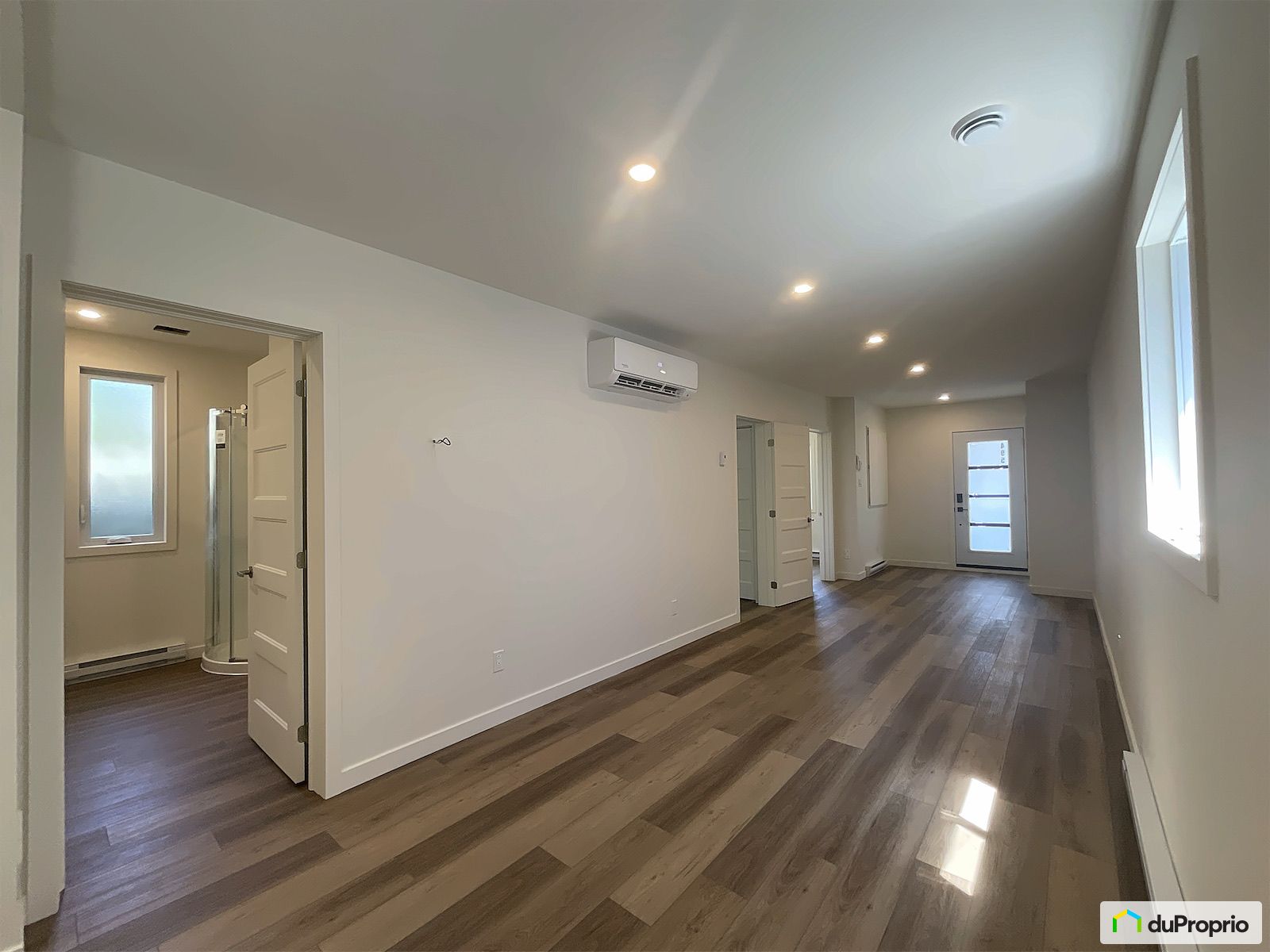 495 3E Avenue — photo 3