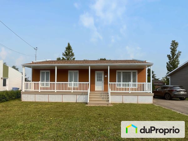 726 boul Sainte-Anne, Rimouski (Pointe-Au-Père) for sale